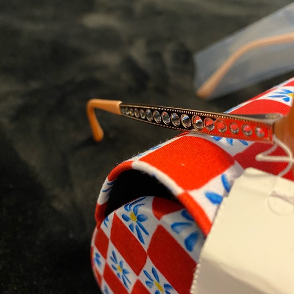 **Final Price Drop** NWT - Dolce & Gabbana sunglasses main image 4